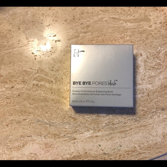 it cosmetics Other - IT Cosmetics Bye Bye pores blush, NIB